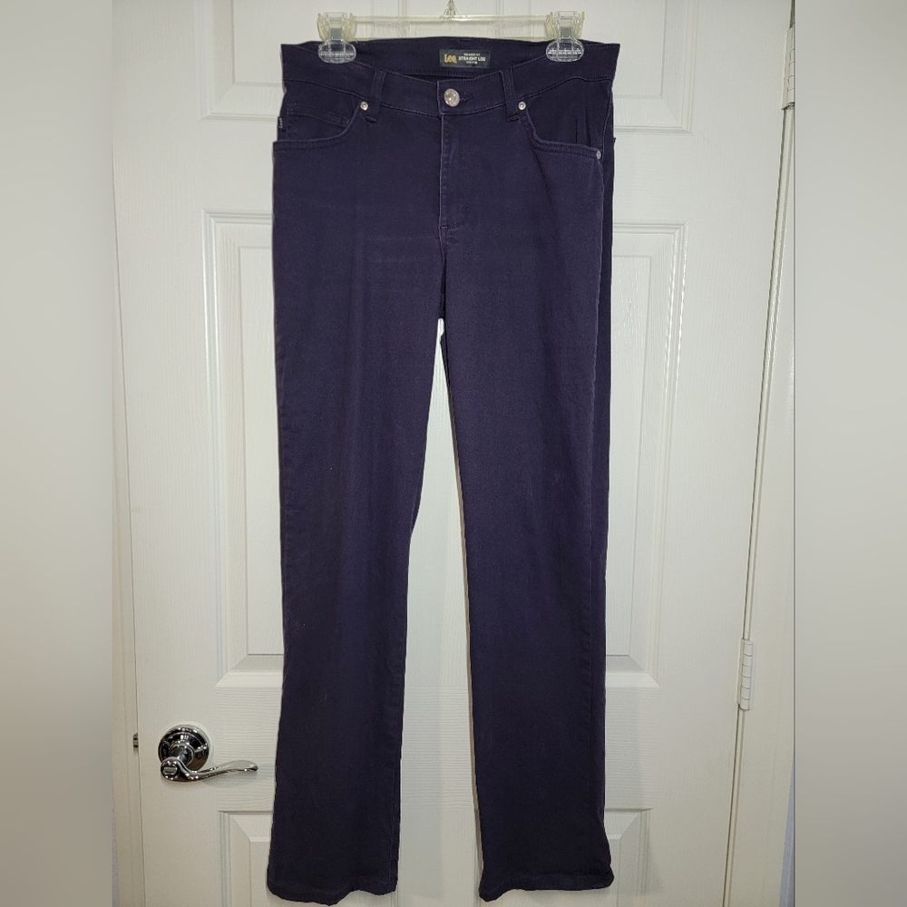 Lee Women's Relaxed Fit Straight Leg Jean